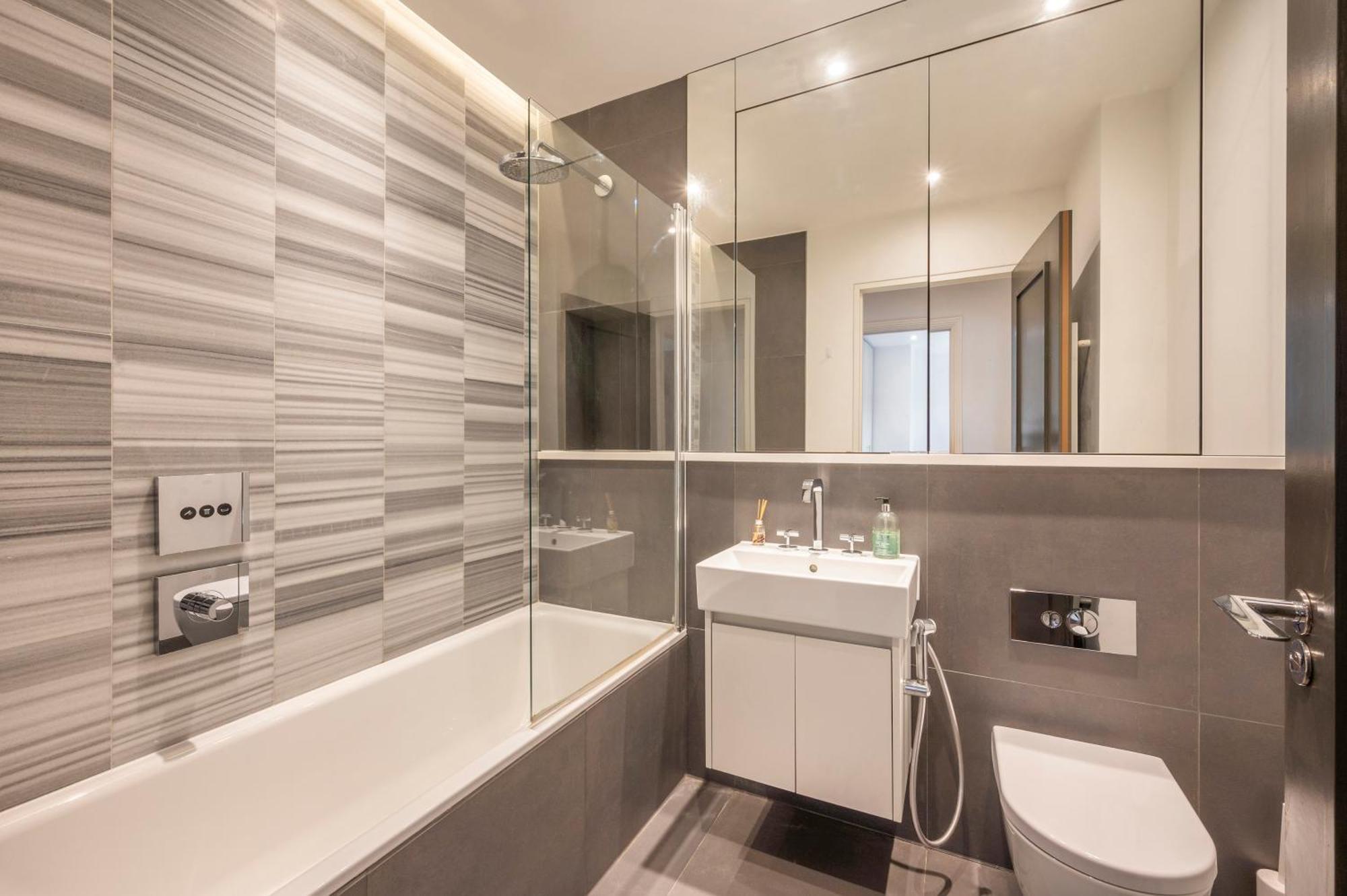 Luxury One Bedroom With Ac, Balcony, Free Coffee Londres